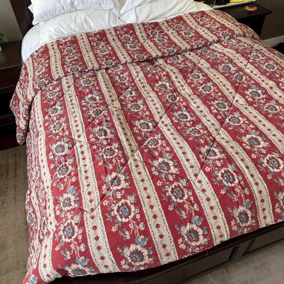 Ralph Lauren Cassie French Country Stripe King Size Comforter Red Blue - Picture 3 of 8